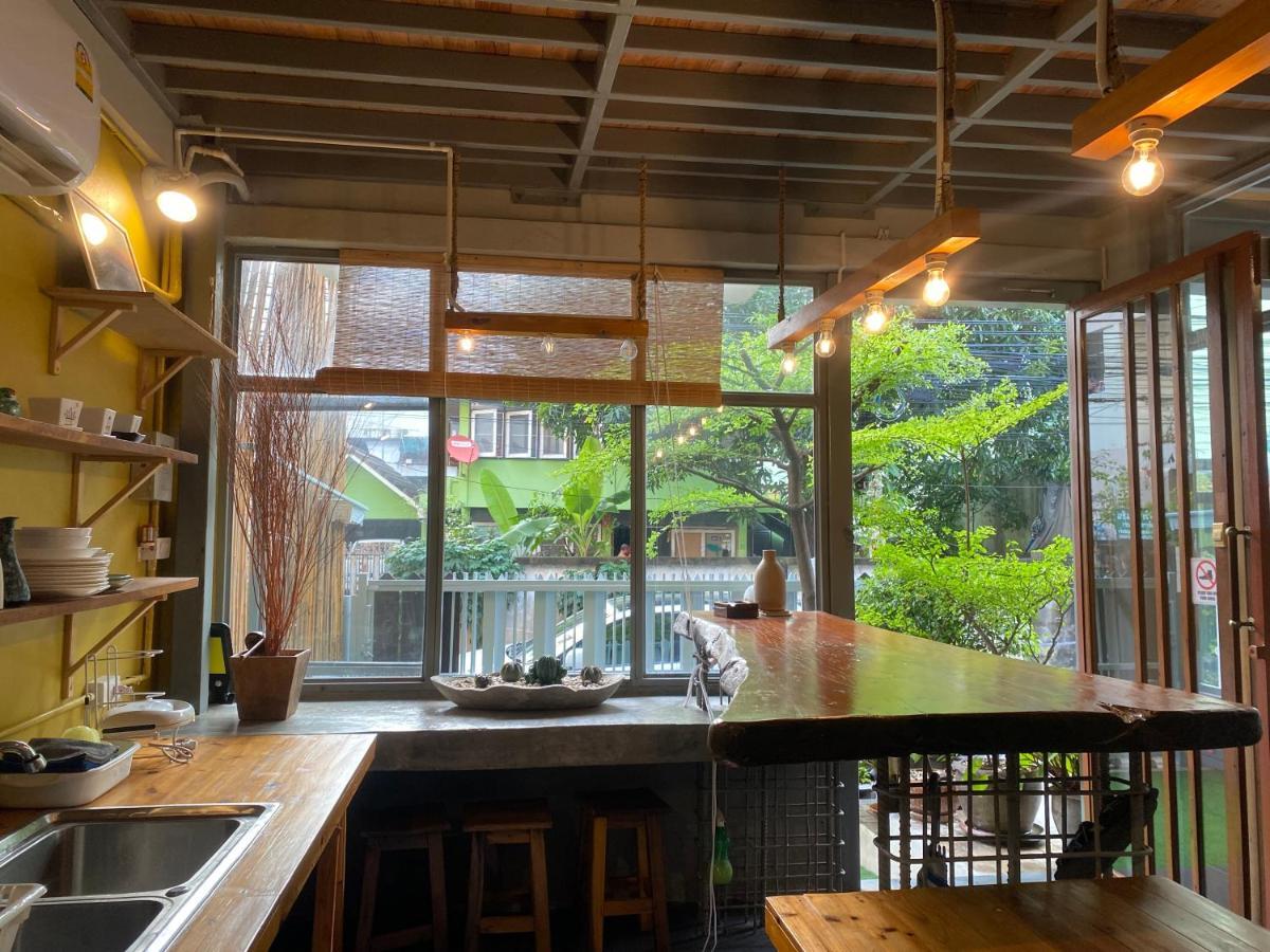 Nesuto Hostel Ramkamhaeng 52 Bangkok Exterior photo