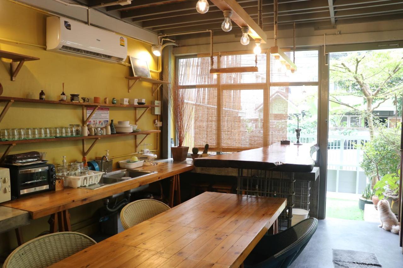 Nesuto Hostel Ramkamhaeng 52 Bangkok Exterior photo