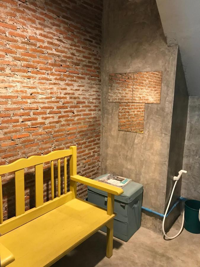 Nesuto Hostel Ramkamhaeng 52 Bangkok Exterior photo